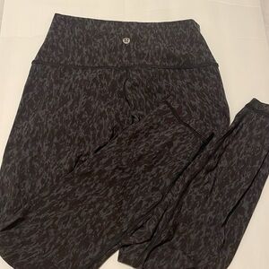 Lululemon Wunder under train pant